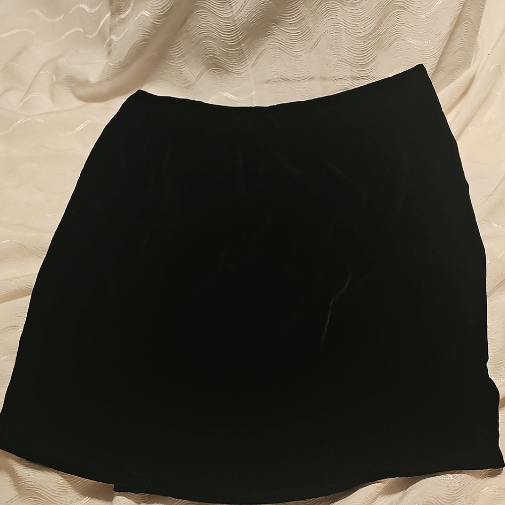 Valerie Stevens Classic Black Mini Skirt